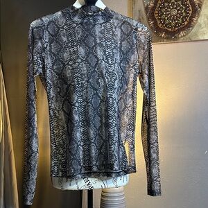 Hem & Thread Black and Grey Snake-Print Long Sleeve Mock Neck Top